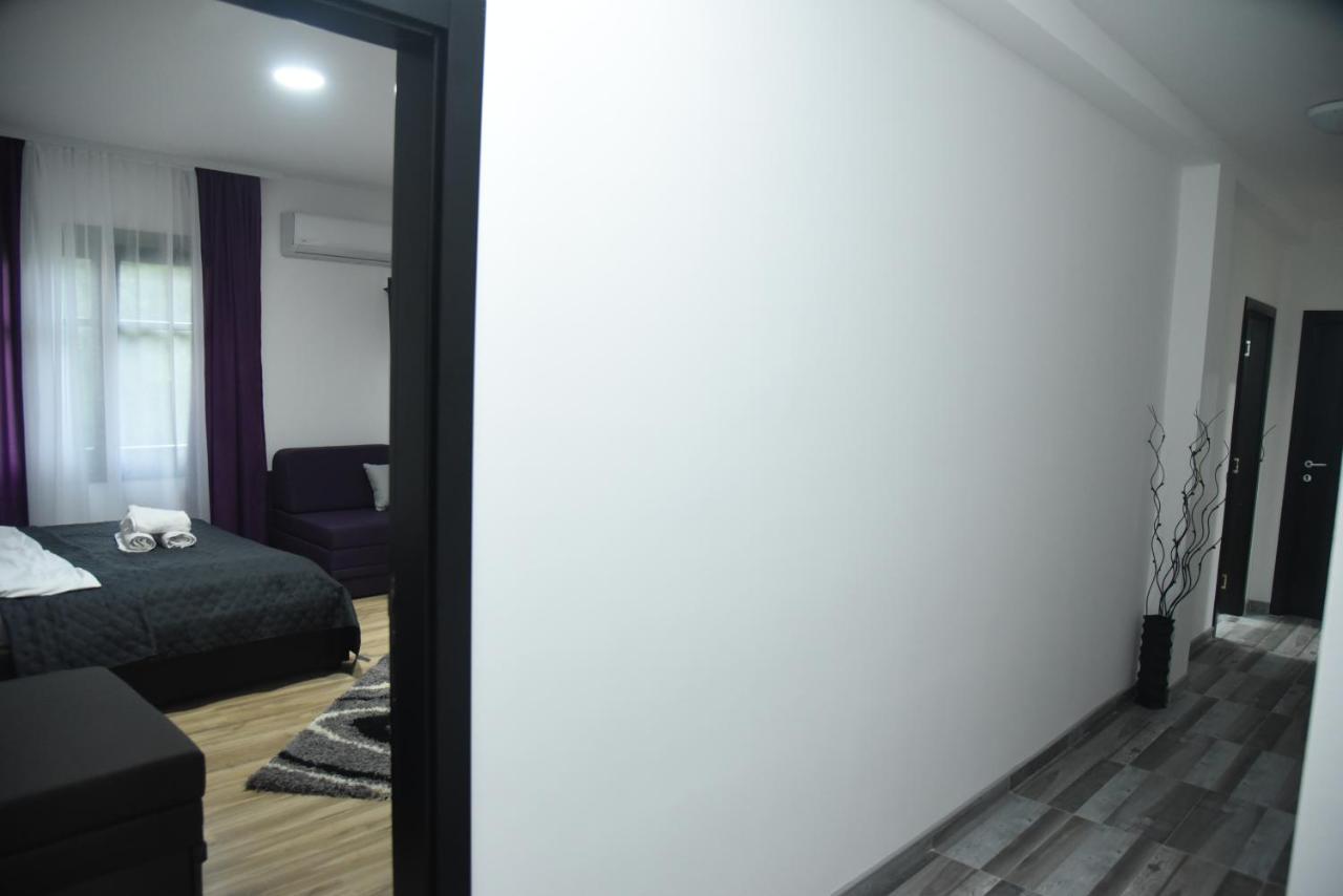 Restoran,,Vuk,, Trsic Bed & Breakfast Exterior foto