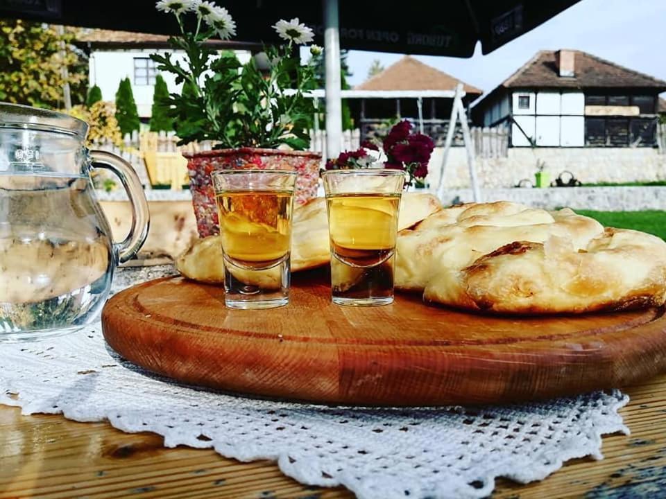 Restoran,,Vuk,, Trsic Bed & Breakfast Exterior foto