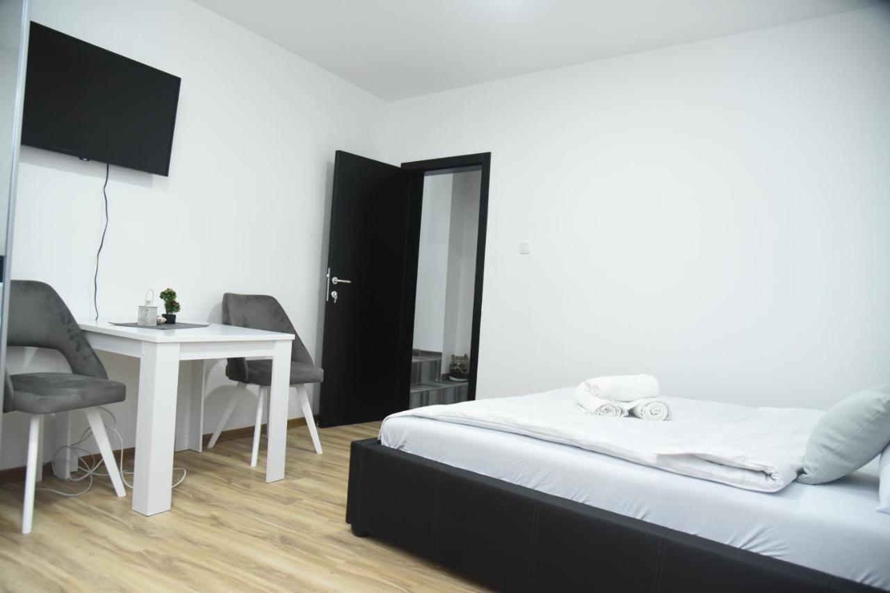 Restoran,,Vuk,, Trsic Bed & Breakfast Exterior foto
